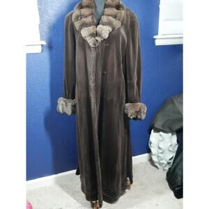 Stunning Sheared Female Mink & Chinchilla 52" Full Length Fur Coat Jacket